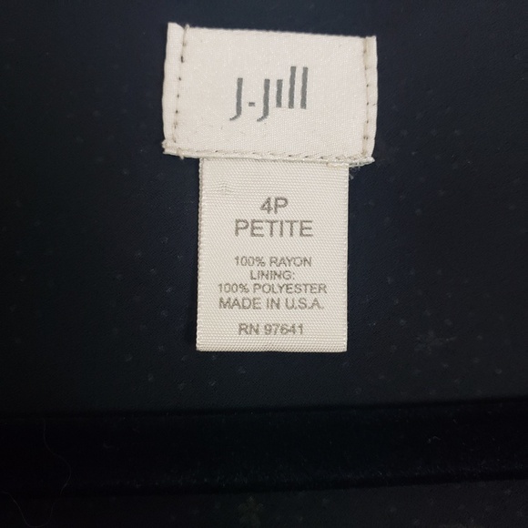 J. Jill  dress, cross over neckline with ruffle A1 - Picture 5 of 6